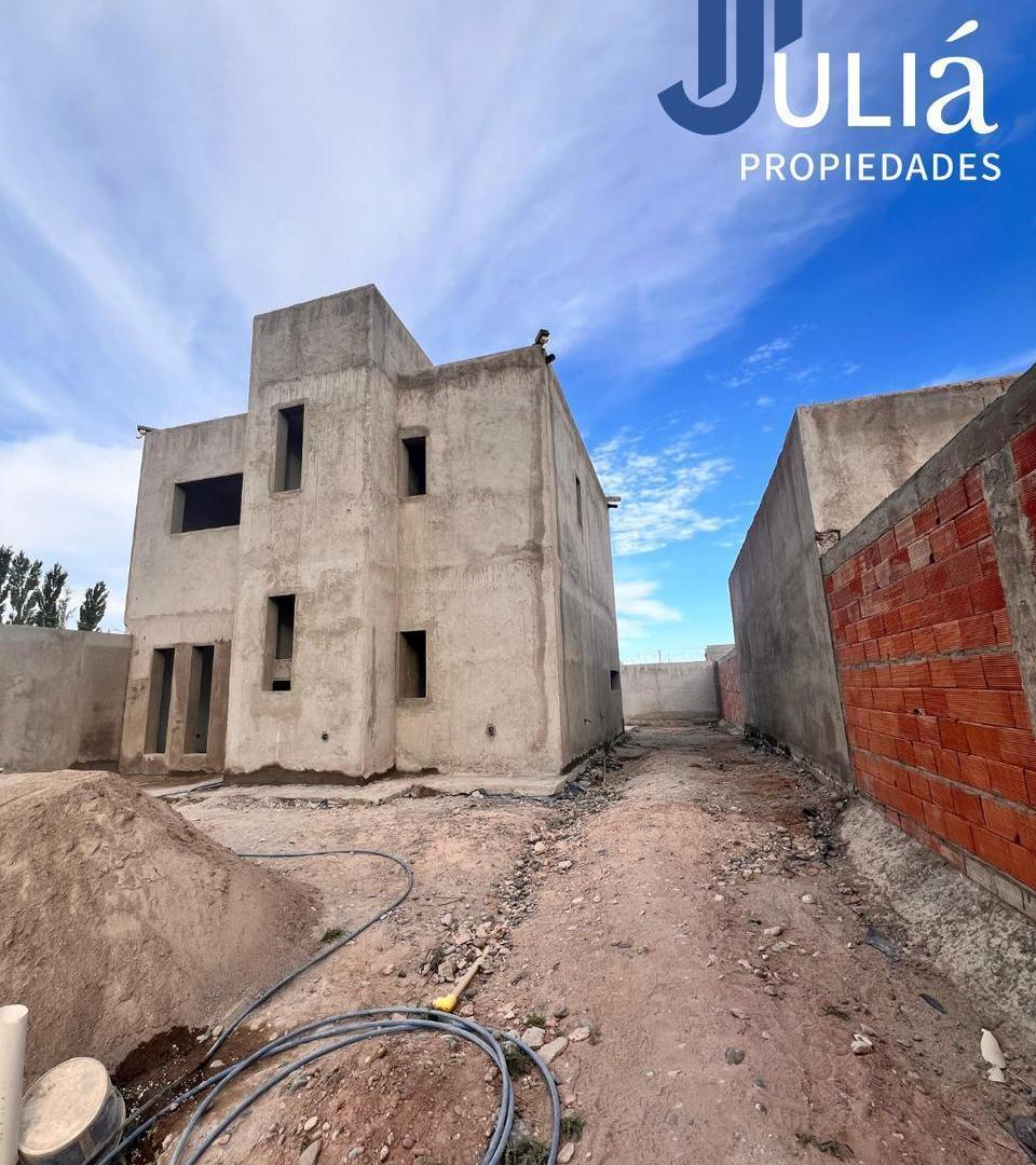 VENTA CASA 3 DORM. EN PH- LIMITE NEUQUEN - PLOTTIER-LOTEO CONFLUENCIA