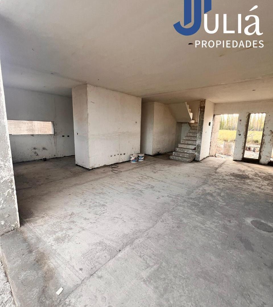 Foto de VENTA CASA 3 DORM. EN PH- LIMITE NEUQUEN - PLOTTIER-LOTEO CONFLUENCIA, imagen 2