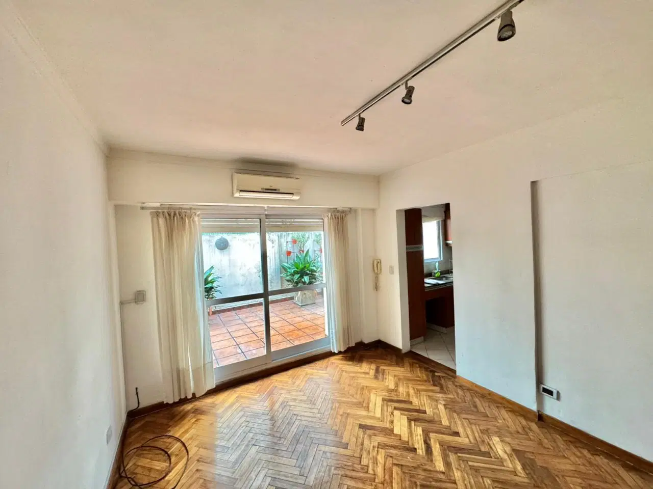 Departamento en alquiler 2 ambientes Balvanera con patio! 5