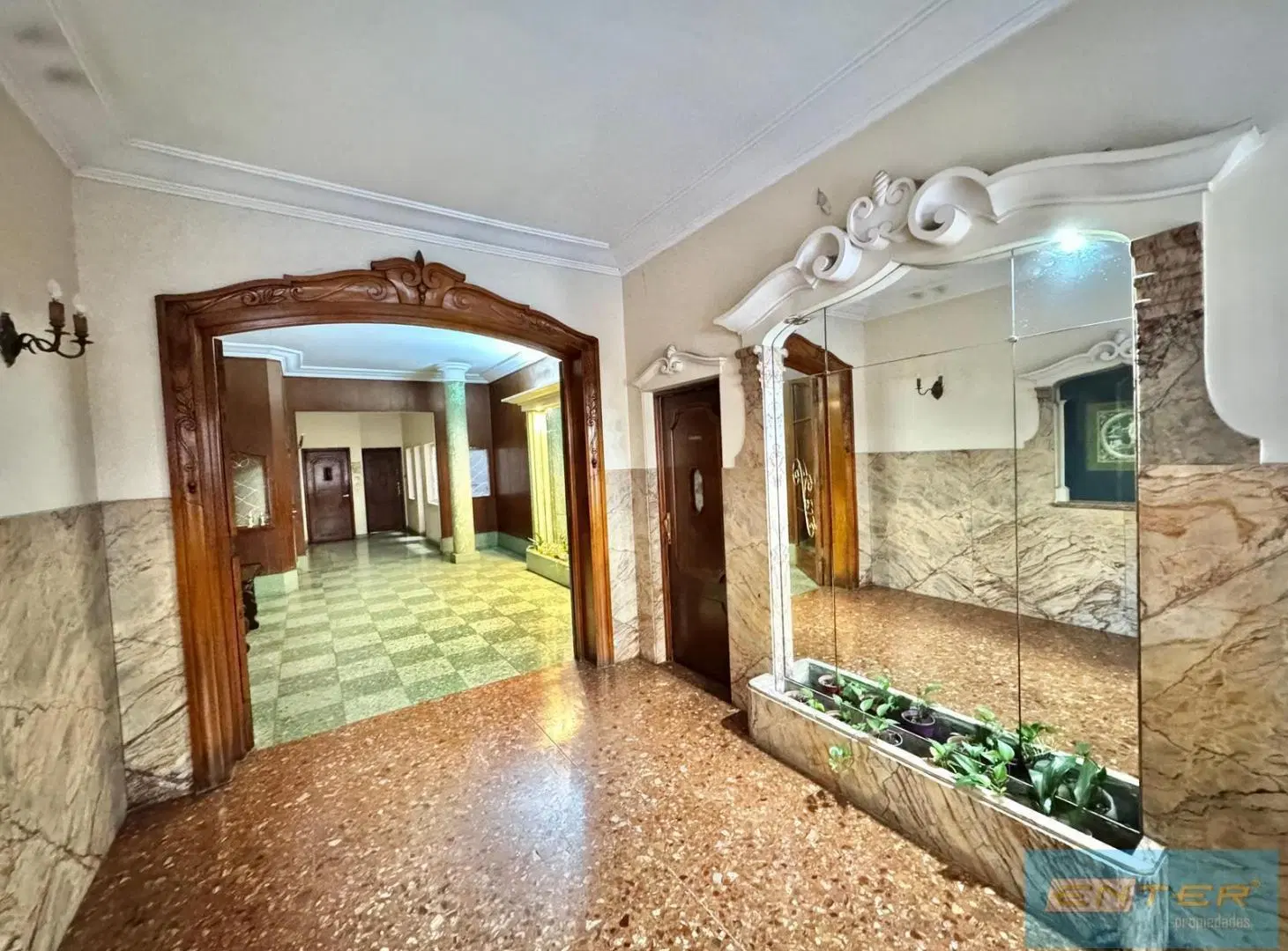 Departamento en venta 3 ambientes Barrio Norte a reciclar! 8