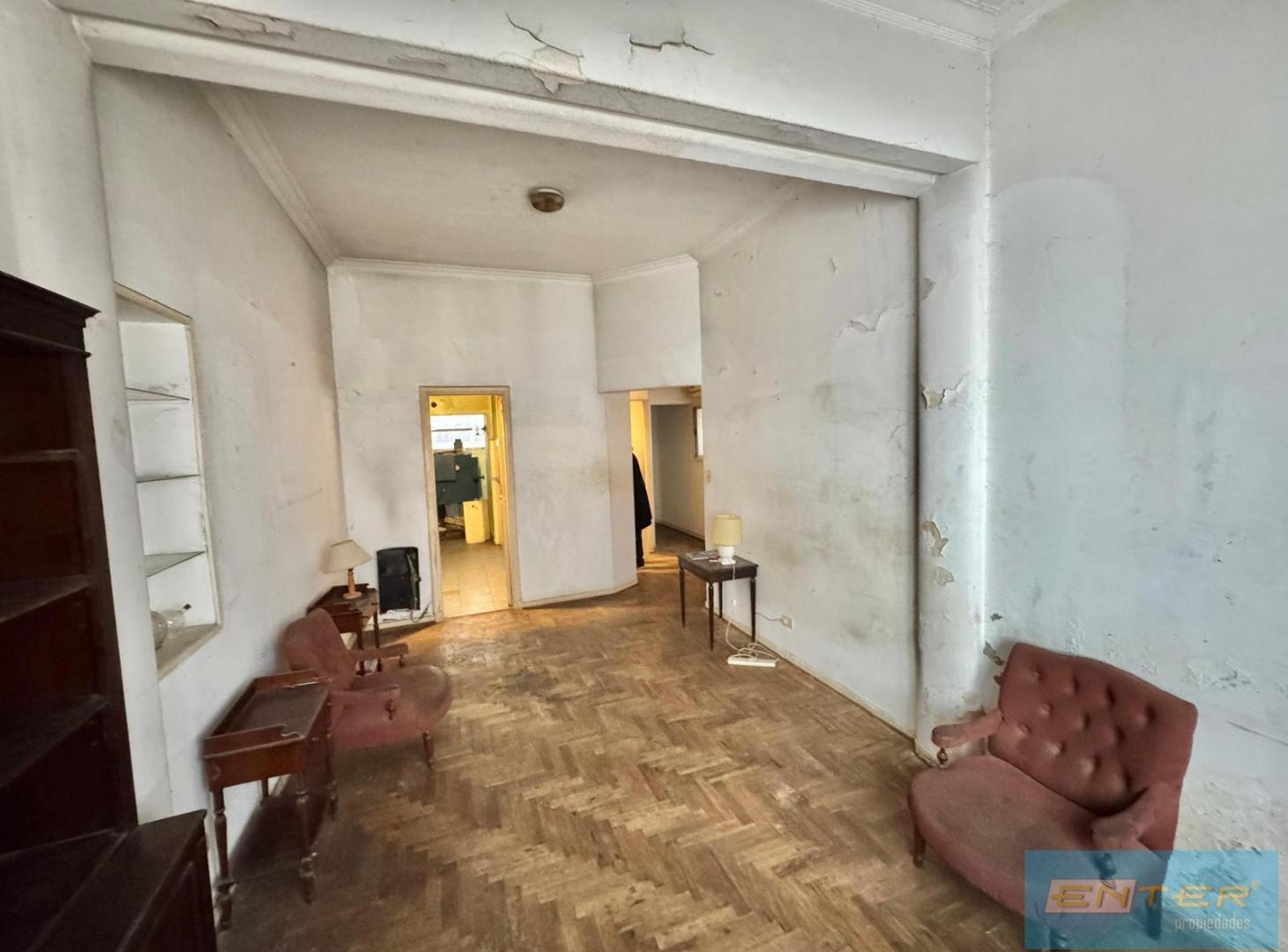 Foto de Departamento en venta 3 ambientes Barrio Norte a reciclar!, imagen 3