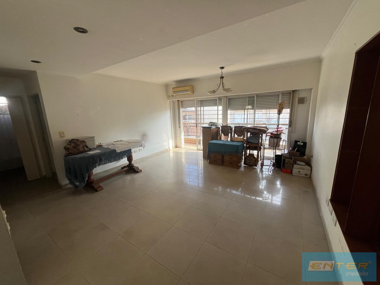 Foto de Departamento en Venta 3 Ambientes al Frente Villa del Parque con Balcon, imagen 1
