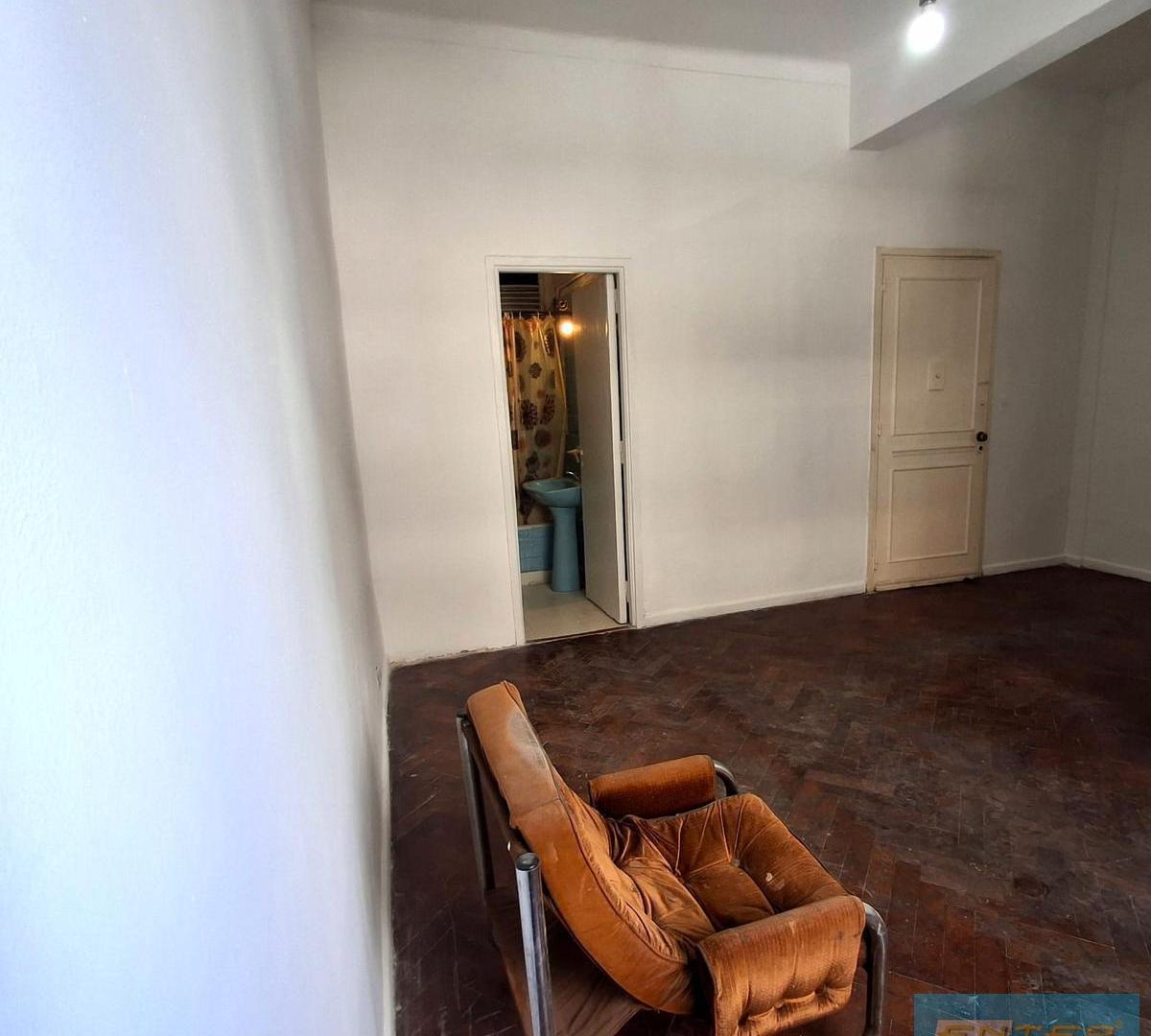 Foto de Departamento en Alquiler Monoambiente Balvanera luminoso!, imagen 2