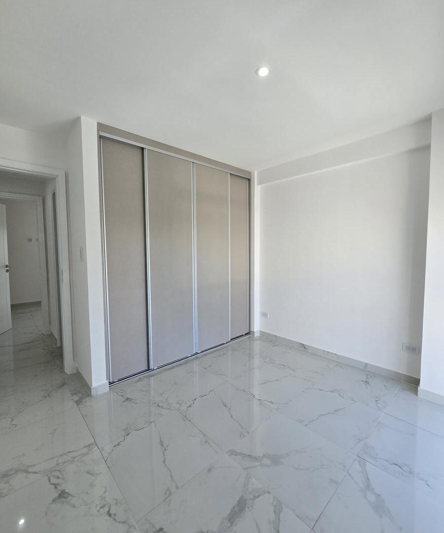 Foto de Departamento de 3 Ambientes - La Perla - Zona Plaza España, imagen 3