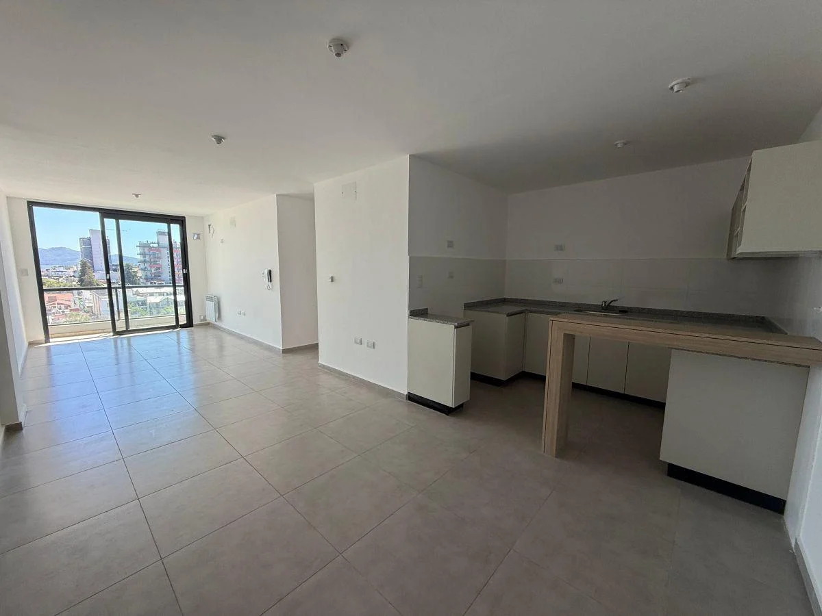 Departamento de 3 dormitorios a estrenar céntrico