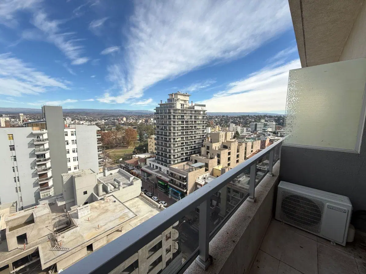 Departamento de 1 dormitorio en venta en Opera Fun 10mo piso + cochera 5