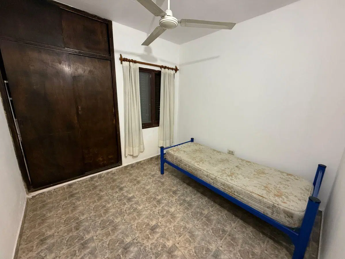 Casa de 4 dormitorios + depto de 2 dormitorios en venta en Villa Suiza 5