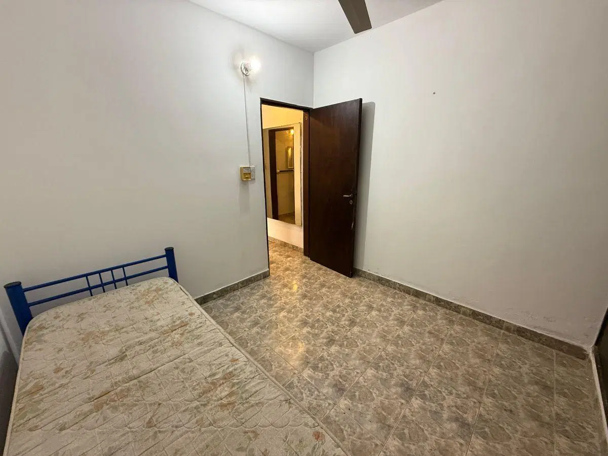 Casa de 4 dormitorios + depto de 2 dormitorios en venta en Villa Suiza 2