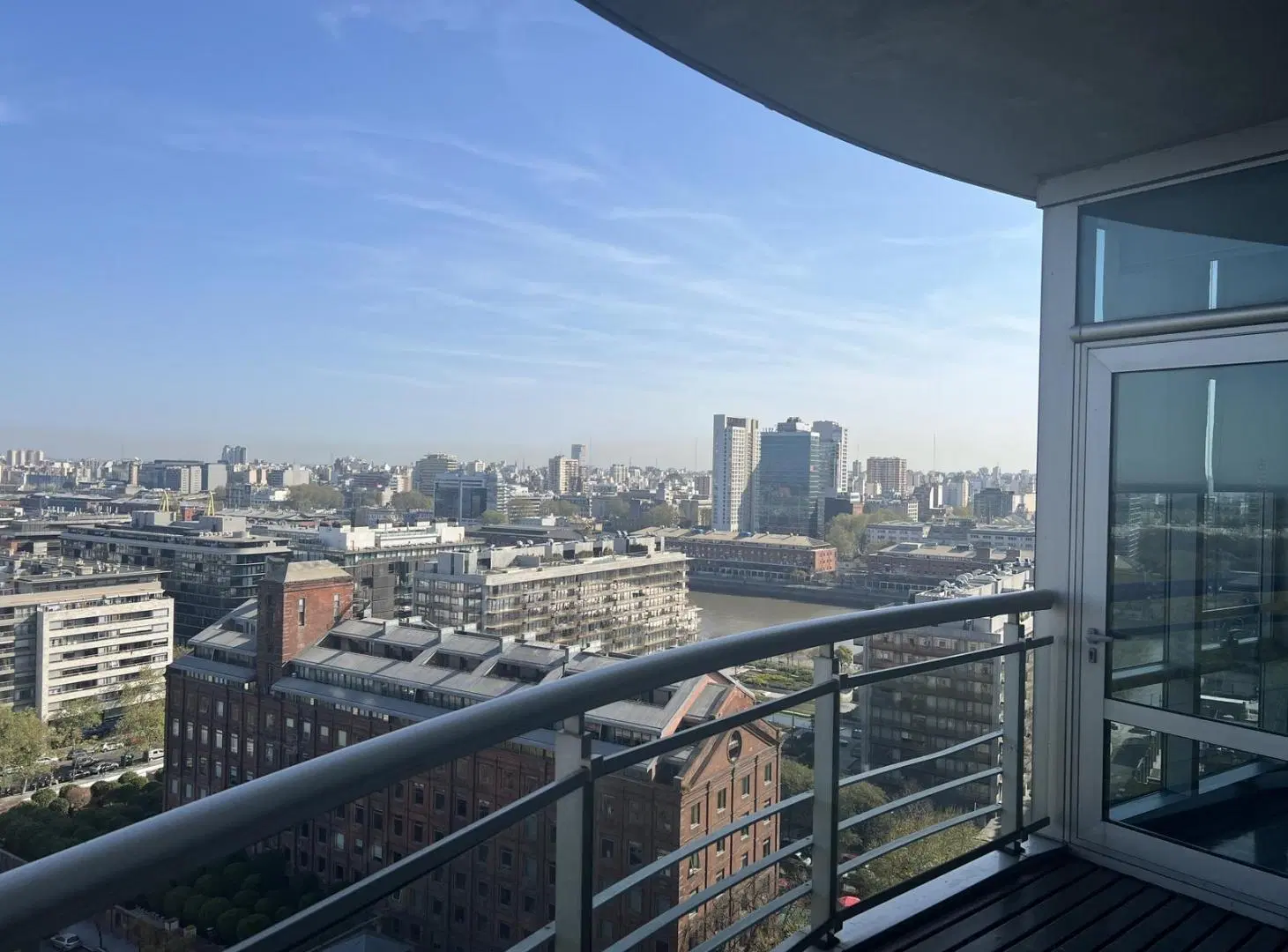 Departamento en venta/alquiler  en Martha Salotti al 500 5