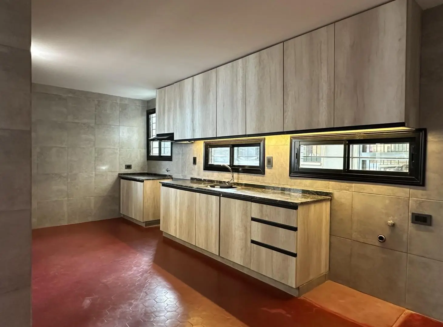 Casa Oficina remodelada a 0 ! - IDEAL USO COMERCIAL - Barrio General Paz 1