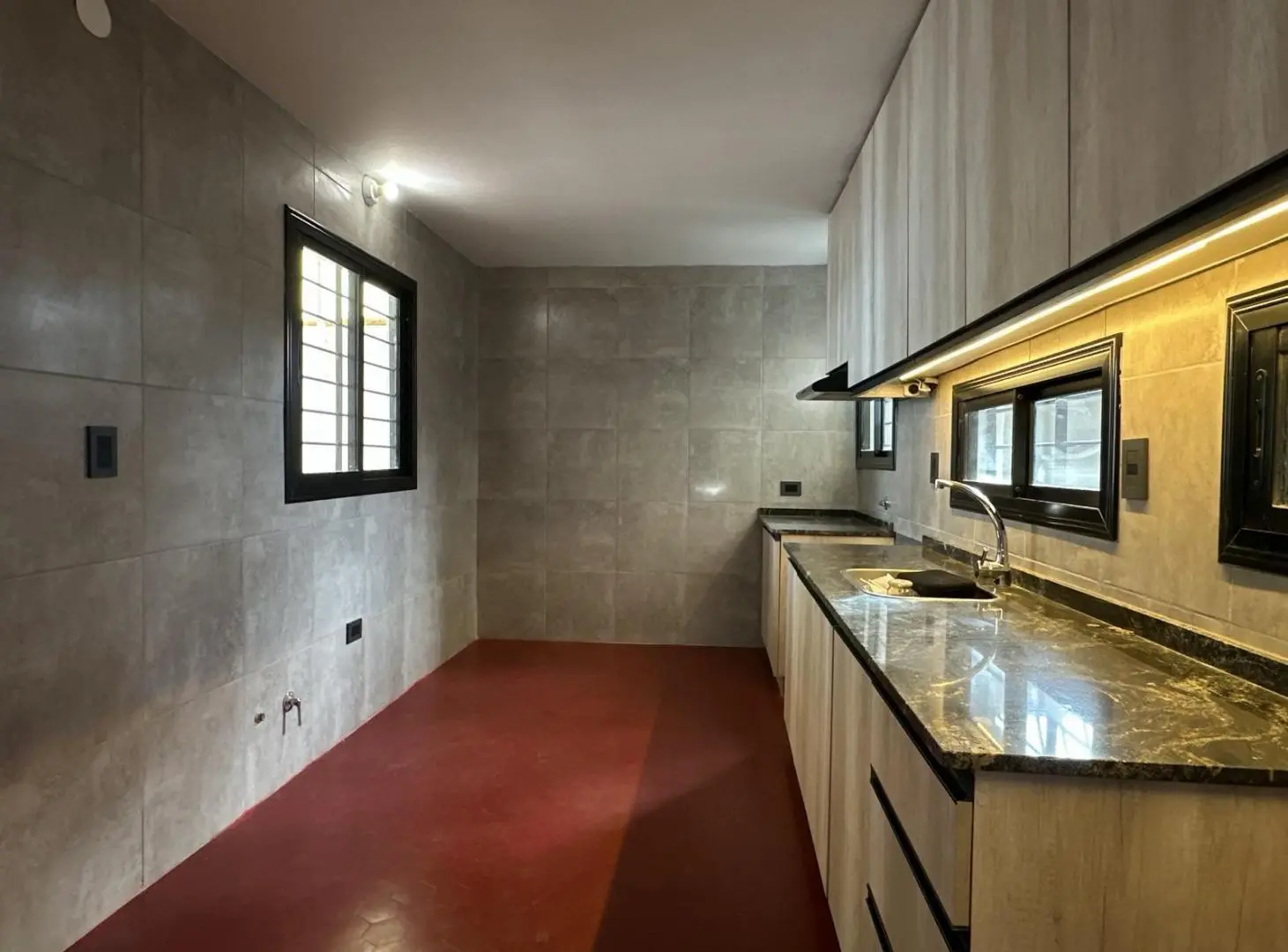 Casa Oficina remodelada a 0 ! - IDEAL USO COMERCIAL - Barrio General Paz 4