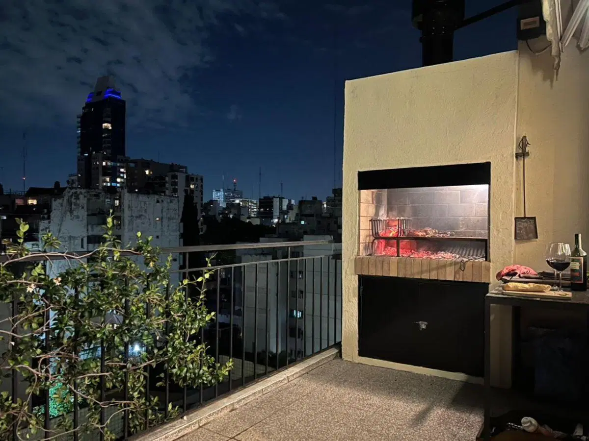 Exclusivo 2 ambientes con Terraza Propia, Parrilla, TODO LUZ! 2