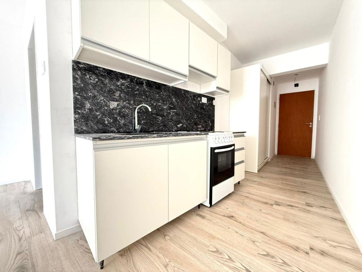 Foto de Venta | Monoambiente a Estrenar en Palermo – Amplio Balcón y Vista, imagen 2