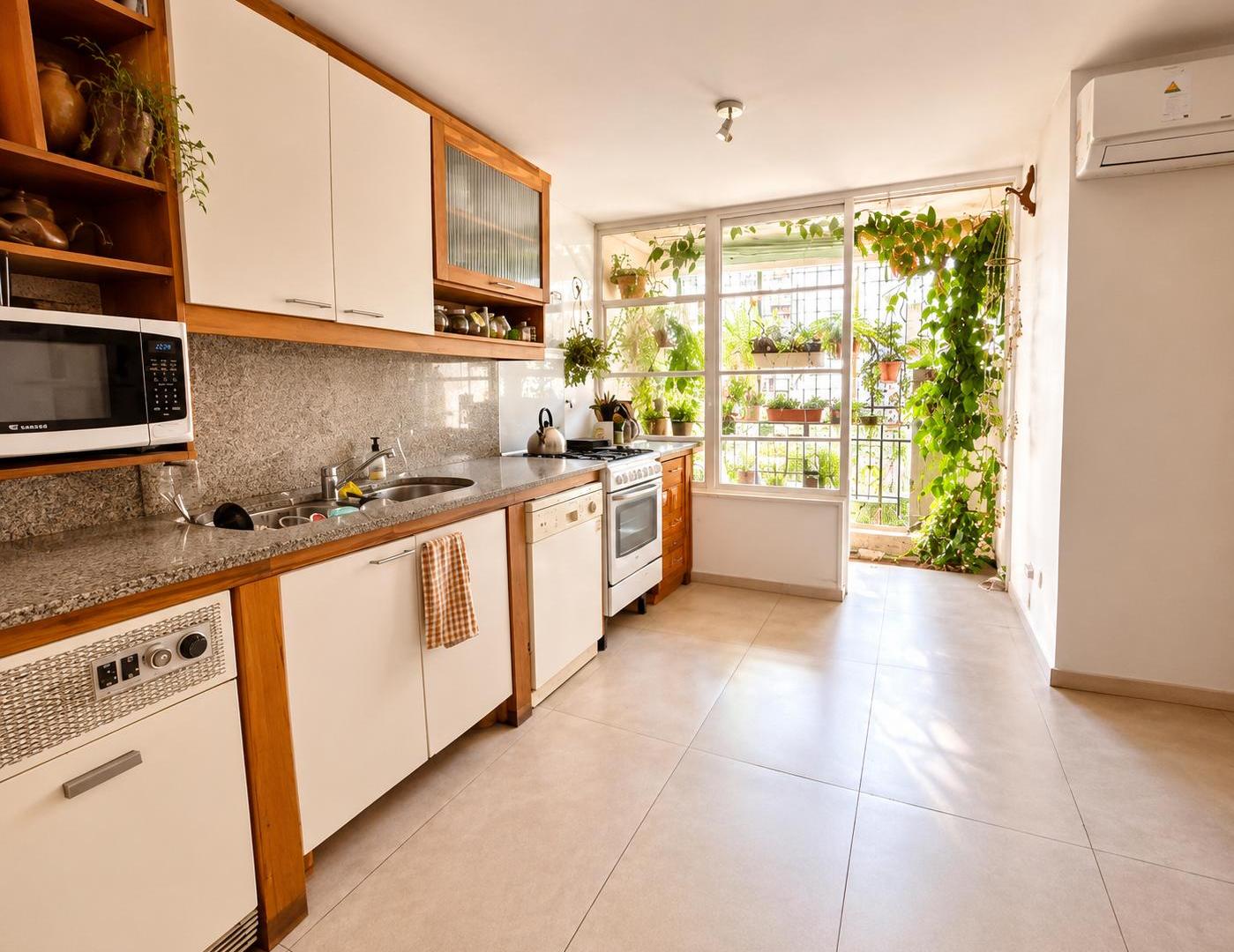 Foto de Venta Departamento 4/5 Ambientes Cochera Balcon Dependencia en Nuñez, imagen 3
