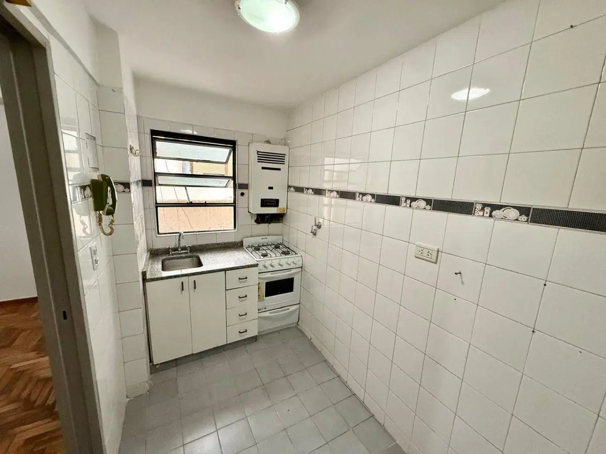 Alquiler 3 amb, Cocina separada. Excelente distribución. Parque Centenario 4