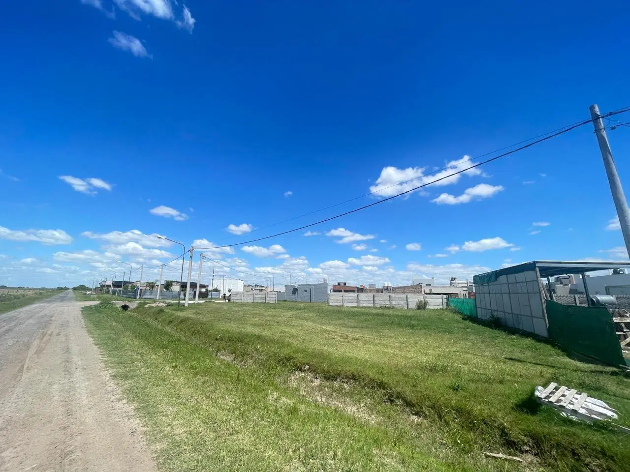 Venta Terreno en Bella Italia 20 de Junio 1060 2