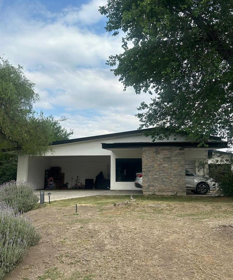 Casa en VENTA en Country LA ARBOLADA