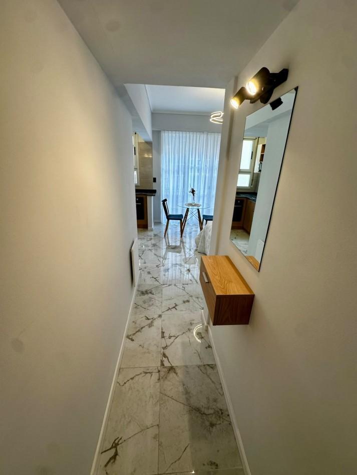 Foto de DEPARTAMENTO MONOAMBIENTE LATERAL CON BALCON FRANCES VISTA AL MAR, imagen 3