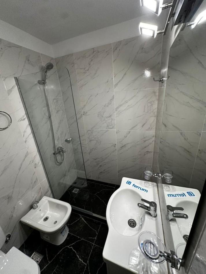 Foto de VENTA DEPARTAMENTO DOS AMBIENTESAL FRENTE CON BALCON RECICLADO CENTRO, imagen 3