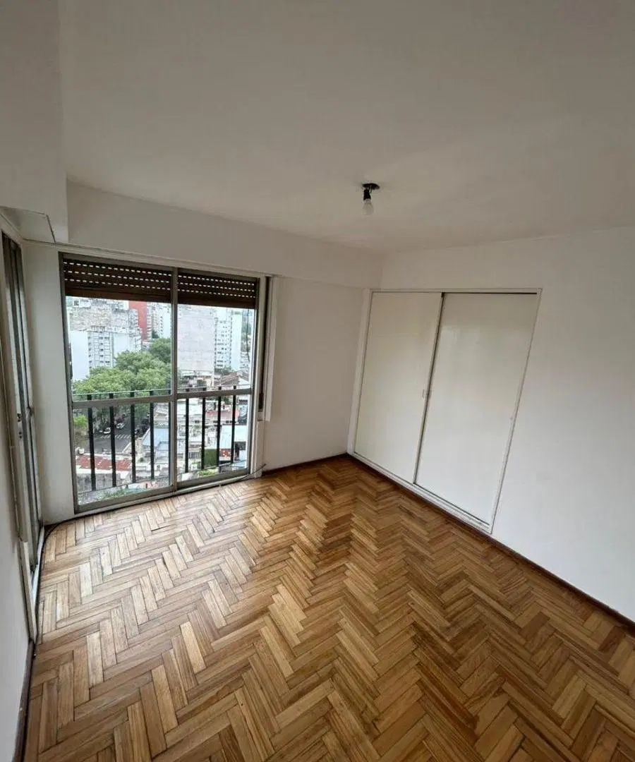 Departamento en venta sobre diagonal 79 y 54 frente a plaza San Martín 2