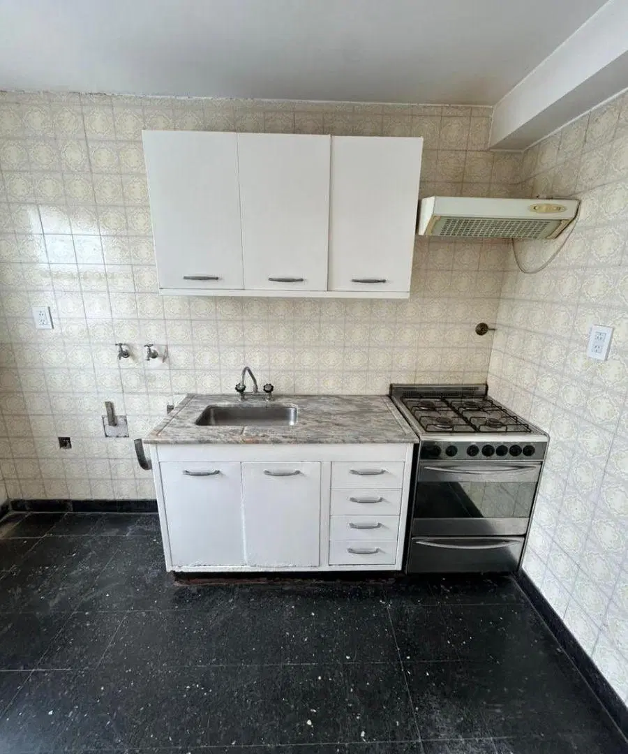 Departamento en venta sobre diagonal 79 y 54 frente a plaza San Martín 4