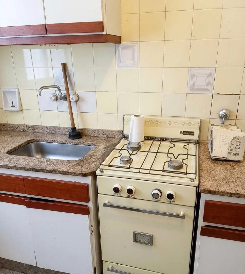 Departamento 2 amb, en el corazón de Recoleta. Av Santa Fe 2227 3