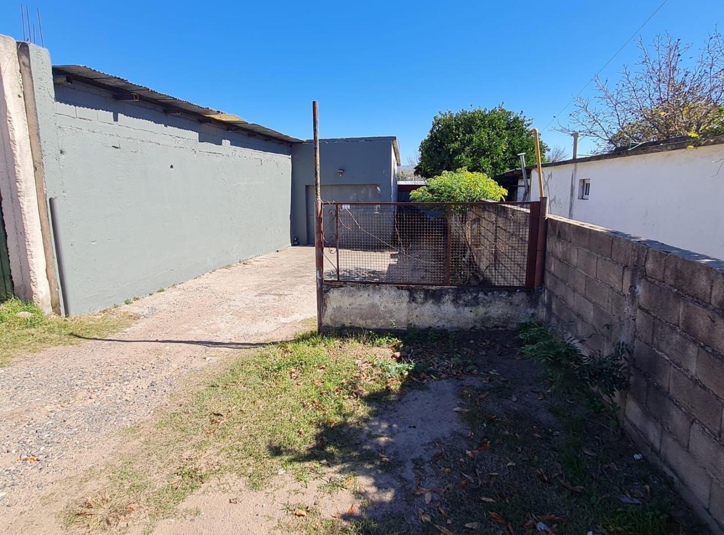 ALQUILER GALPON EN CARLOS PAZ BARRIO MIGUEL MUÑOZ