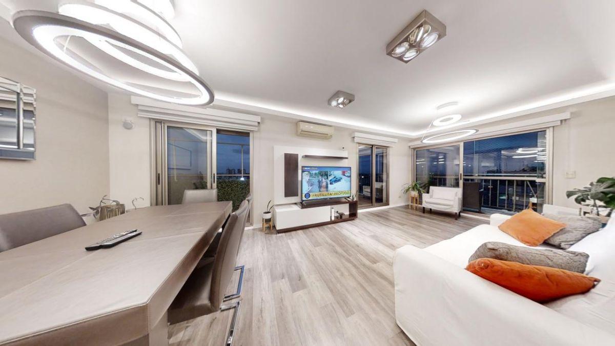 Departamento con 118 m², 3 dormitorios en venta en Barracas