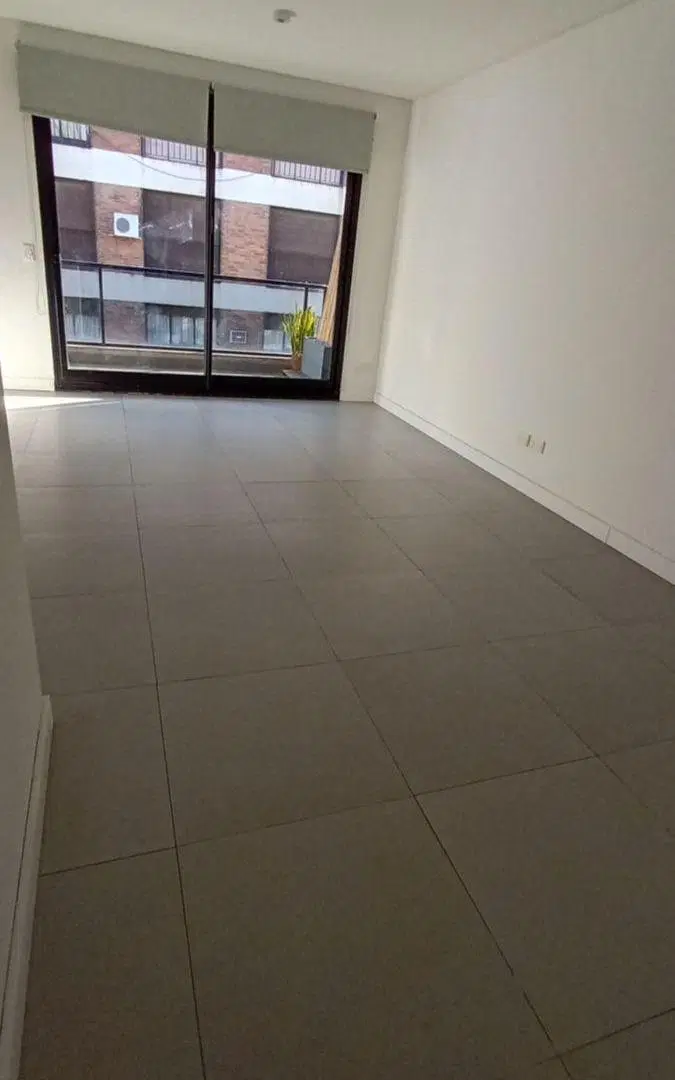 ALUILER - MONOAMBIENTE - FRENTE y BALCON - ZONA FACULTADES 8