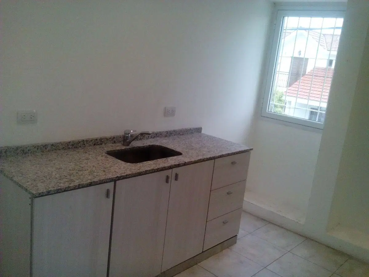 DPTO DE 1 DORM- BARRIO URCA 3