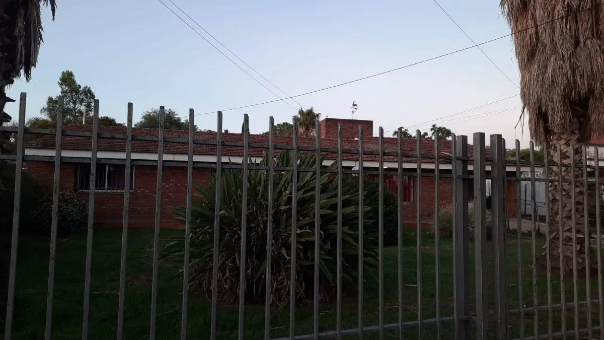 CASA EN ALQUILER -BARRIO QUISQUIZACATE 4