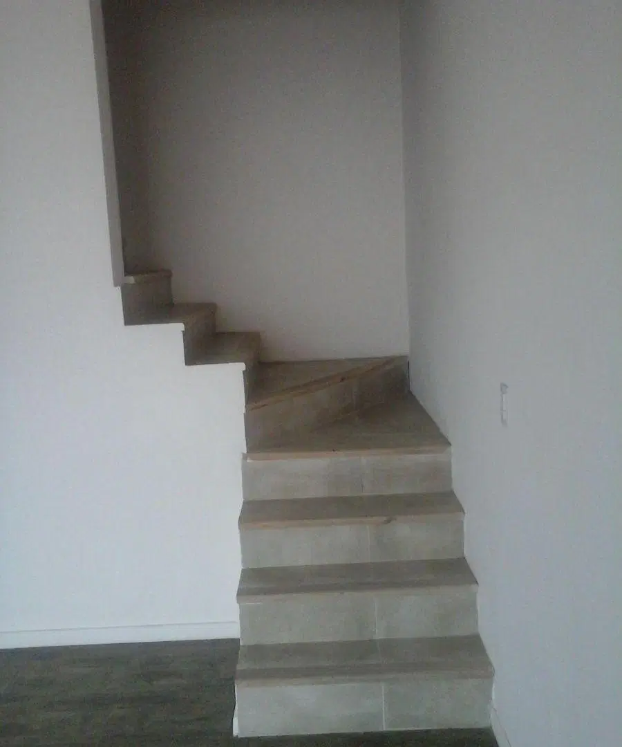 DUPLEX DE 3 DORM - BARRIO URCA 2
