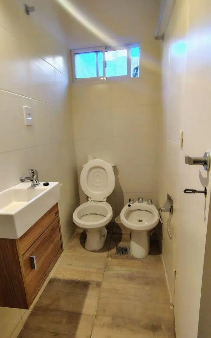 VENTA DPTO EN ALBERDI EXCELENTE UBICACION CERCA JEFATURA 2