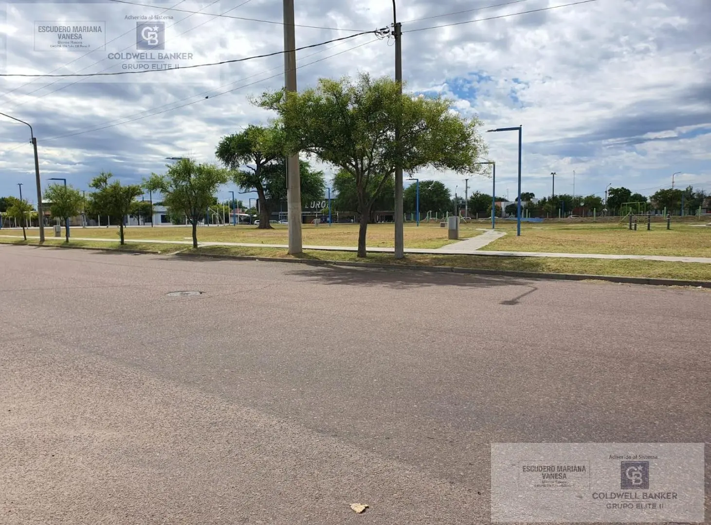 VENTA CASA VILLA MERCEDES SAN LUIS LA RIBERA LOCAL COMERCIAL FRENTE SUPER EUROPA 3