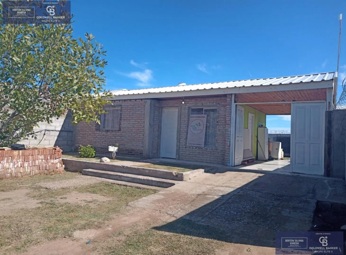 Venta casa en Villa Mercedes, 3 ambientes con cochera, excelente zona. 2