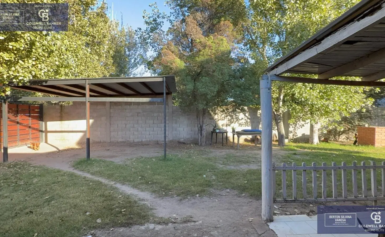 Venta  casa Quinta dos dormitorio dos piscinas quincho cochera parque Villa Mercedes 5