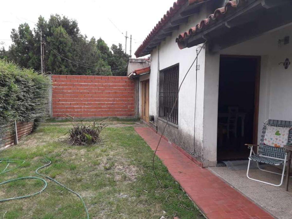 Casa 3 amb.en.lote de 500m2 !!