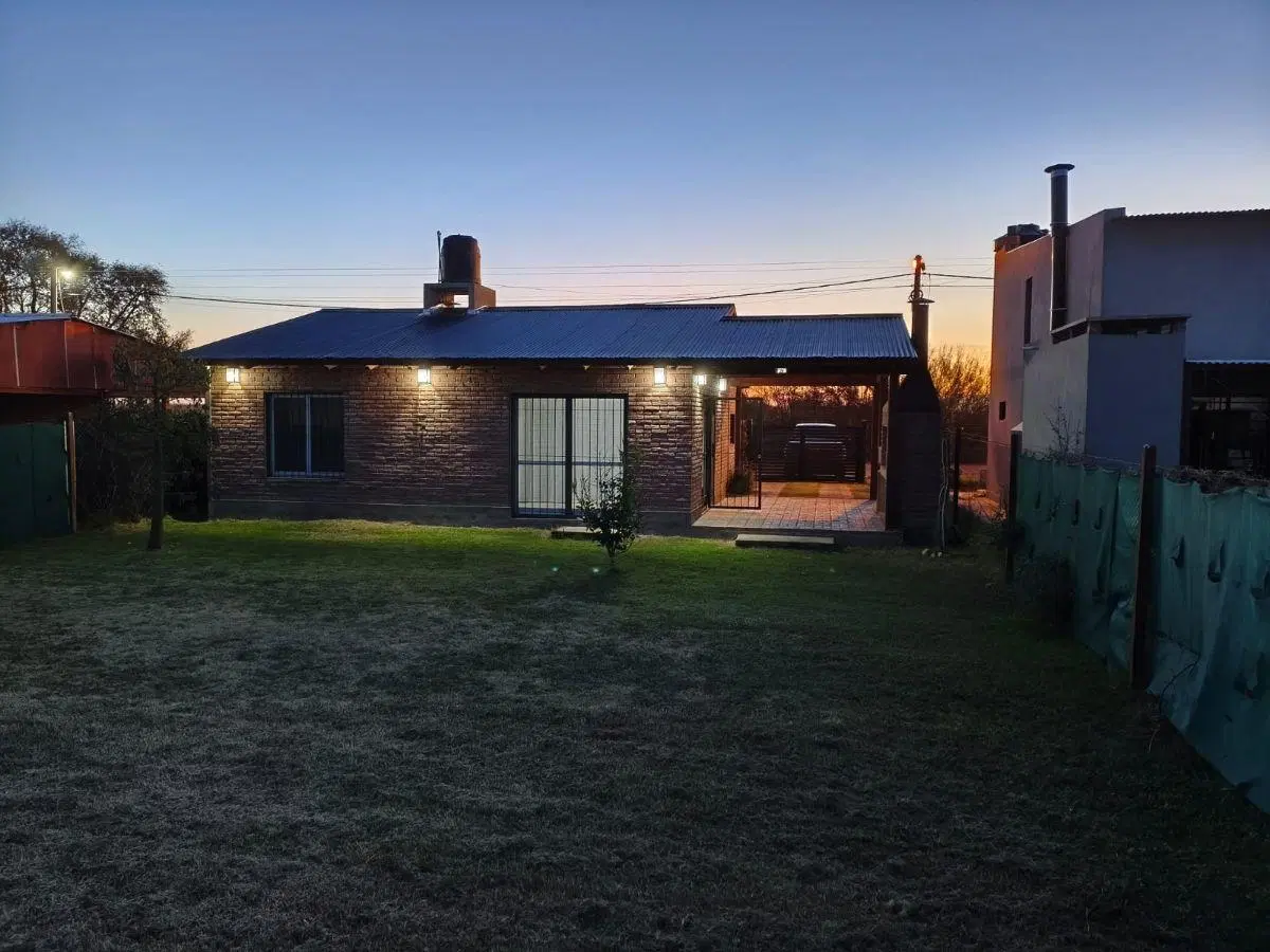 TREMENDA OPORTUNIDAD- CASA EN VENTA – PUNTA CHACRA, ROLDÁN 3