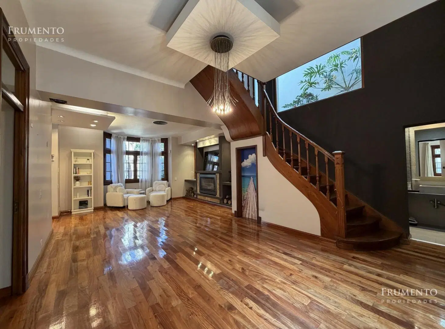 CASA 6 AMBIENTES CON JARDIN Y PILETA CLIMATIZADA EN FLORIDA 8
