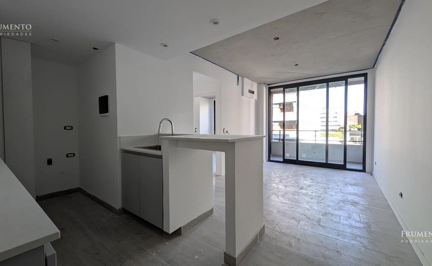 DEPARTAMENTO CON COCHERA, 2 AMBIENTES A ESTRENAR EN FLORIDA, VICENTE LOPEZ 4