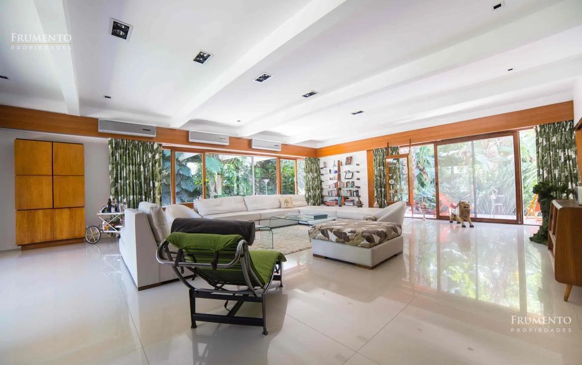 Foto de Unica residencia en Olivos, con Jardin, Pileta, 10 amb. y 1500 M2 de lote, imagen 1