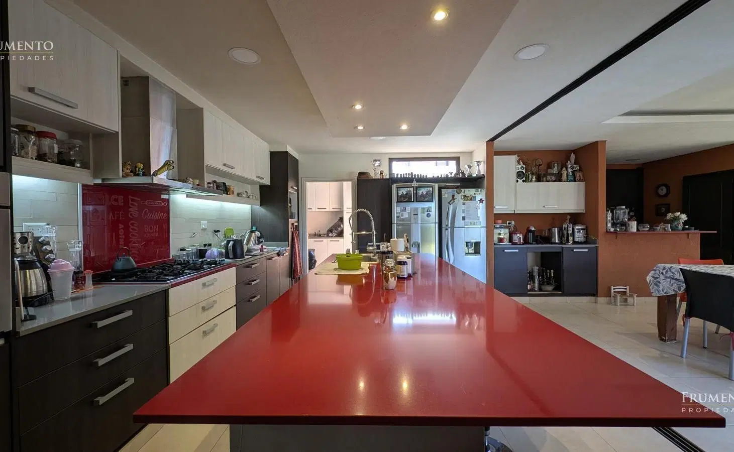 Casa 9 ambientes en Pilara, 1500 M2 de terreno 2