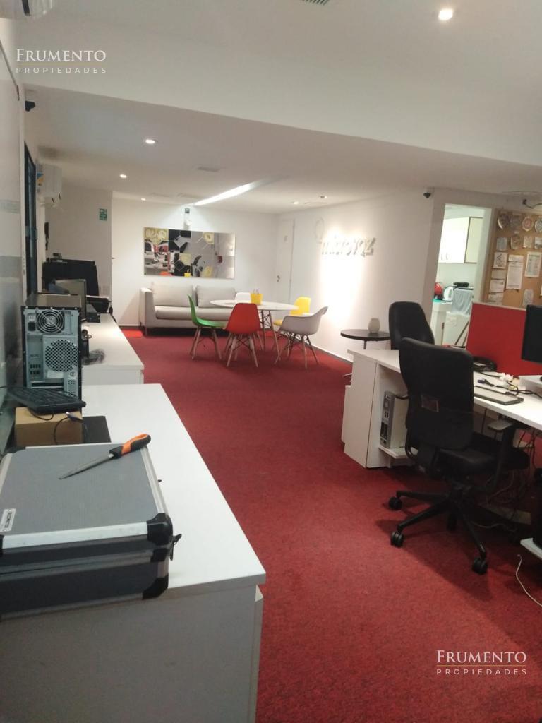 Foto de Oficina en alquiler en el centro de Vicente Lopez, 150 M2, imagen 1