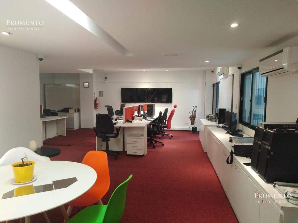 Foto de Oficina en alquiler en el centro de Vicente Lopez, 150 M2, imagen 3