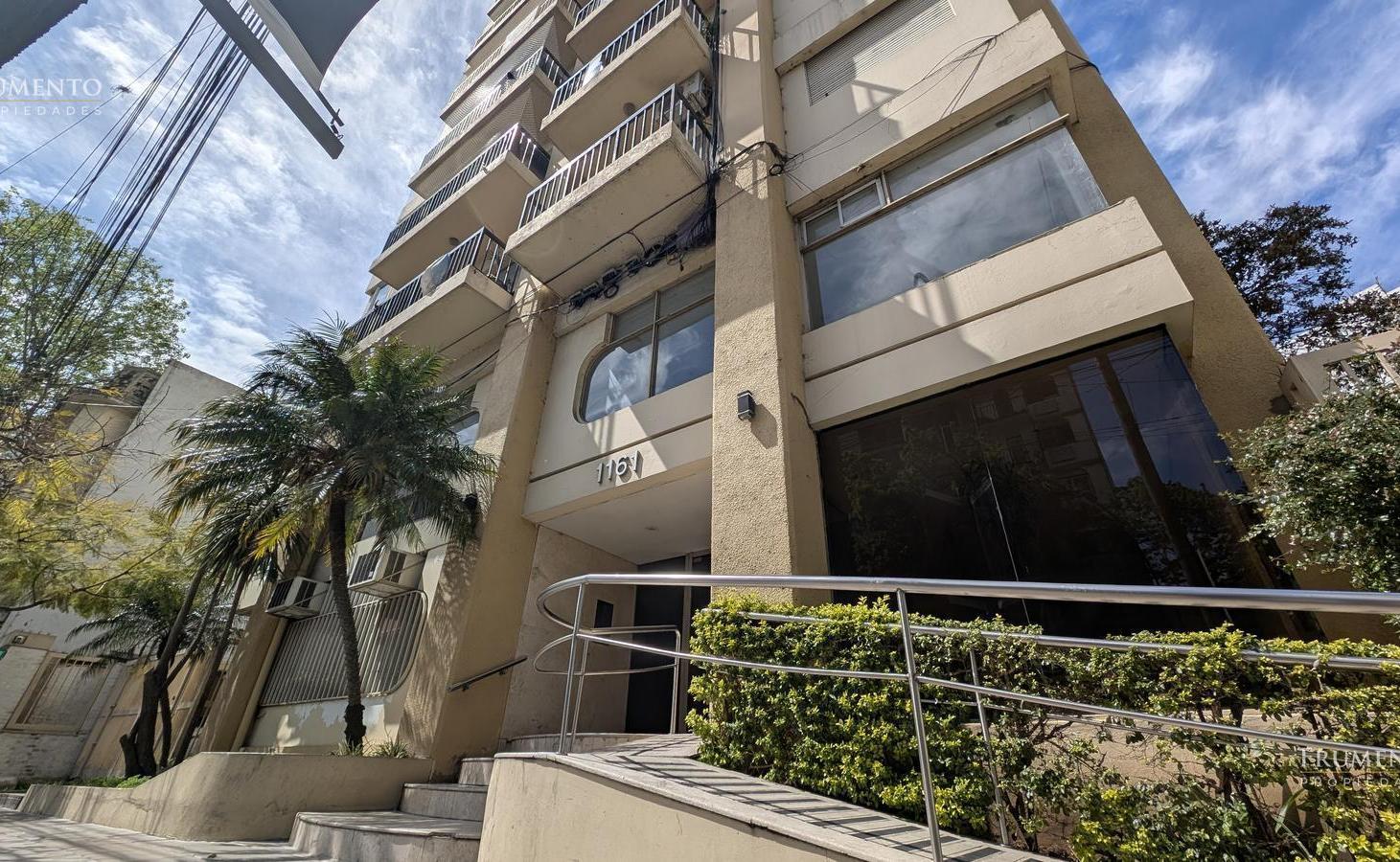 Foto de DEPARTAMENTO 2 AMB. SOBRE AV. LIBERTADOR, 40 M2 CUBIERTOS, imagen 1