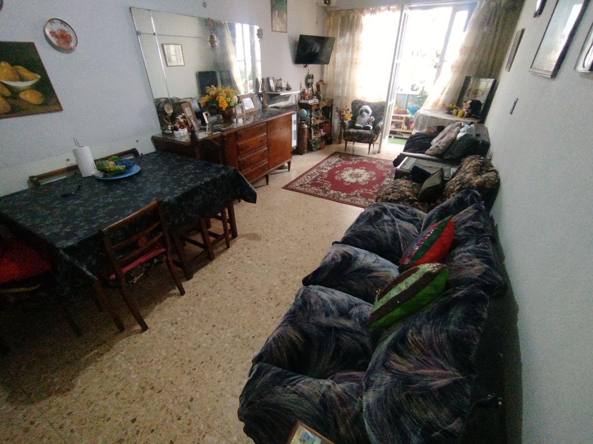 Foto de Departamento de 77 m² con 2 dormitorios en venta en Centro, imagen 1
