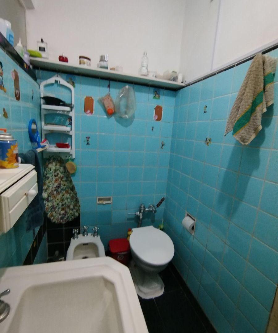 Foto de Departamento de 77 m² con 2 dormitorios en venta en Centro, imagen 3