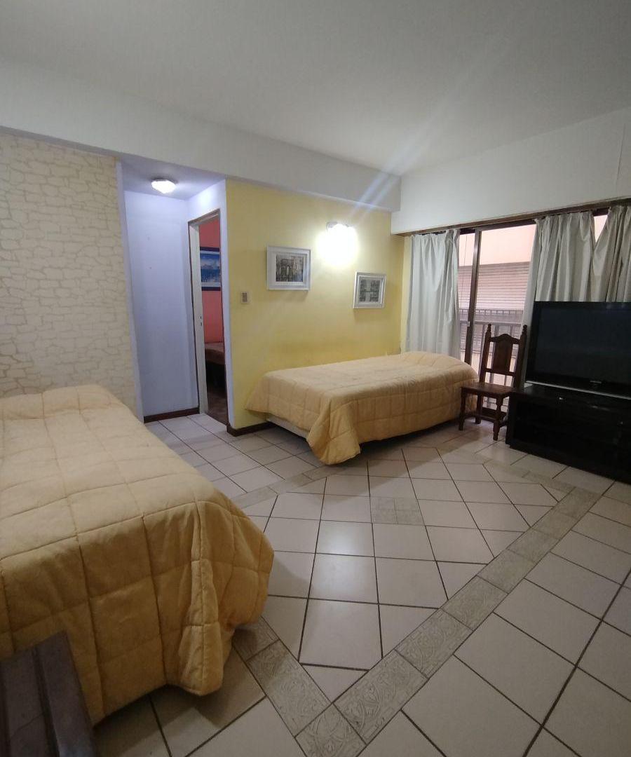 Foto de Departamento de 50 m² con 1 dormitorio en venta en Estación Terminal, imagen 3