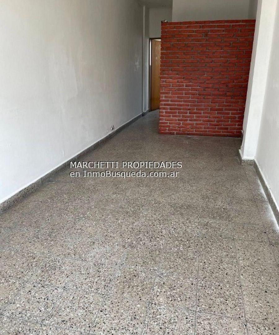 LOCAL EN ALQUILER 30 Y 66