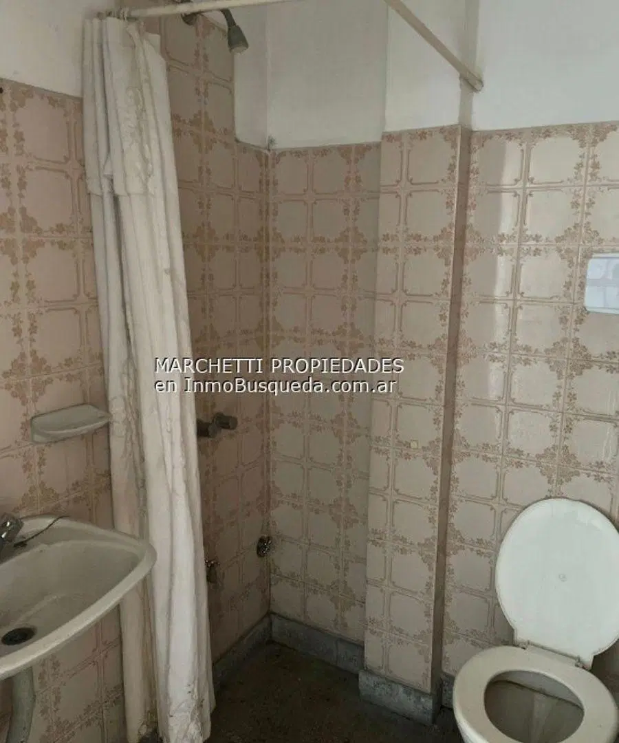 LOCAL EN ALQUILER 30 Y 66 4